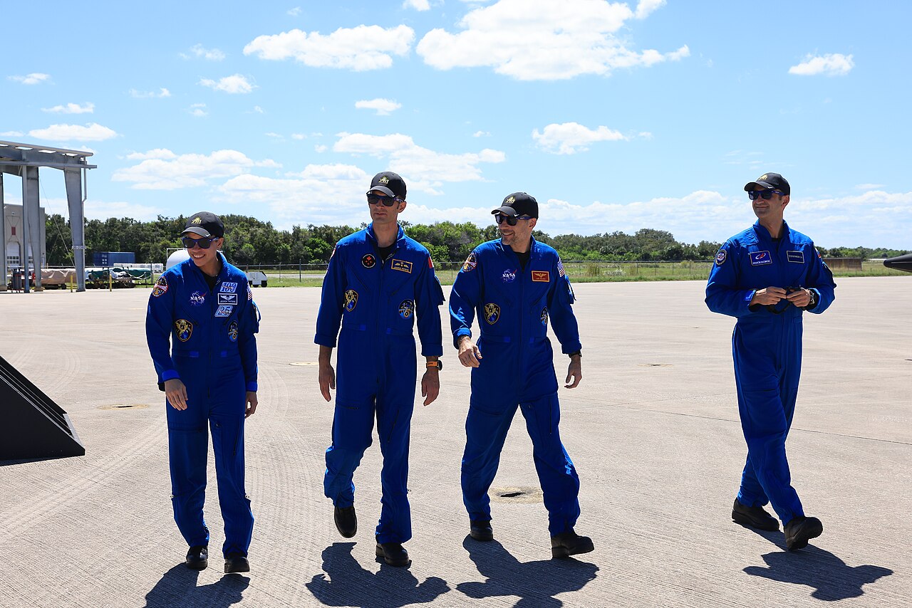 Crew-13 Crew Arrival (KSC-20260926-PH-KLS01 0019)